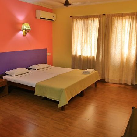Hotel Srinivas Kochi Exteriör bild
