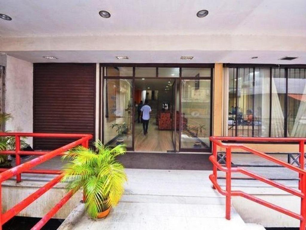 Hotel Srinivas Kochi Exteriör bild