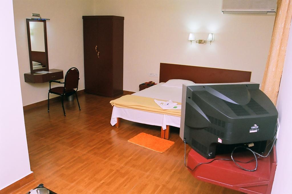 Hotel Srinivas Kochi Rum bild