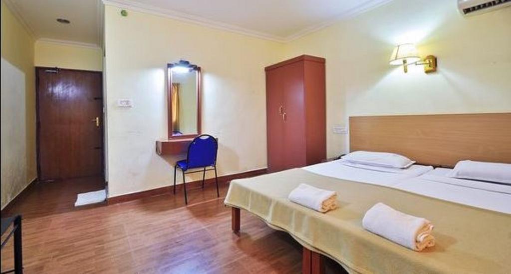 Hotel Srinivas Kochi Exteriör bild