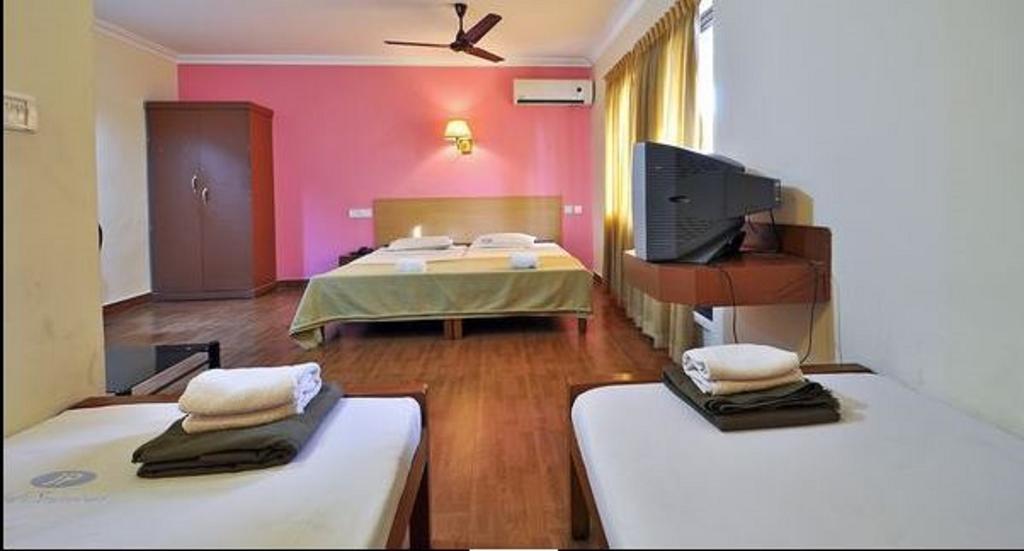 Hotel Srinivas Kochi Exteriör bild